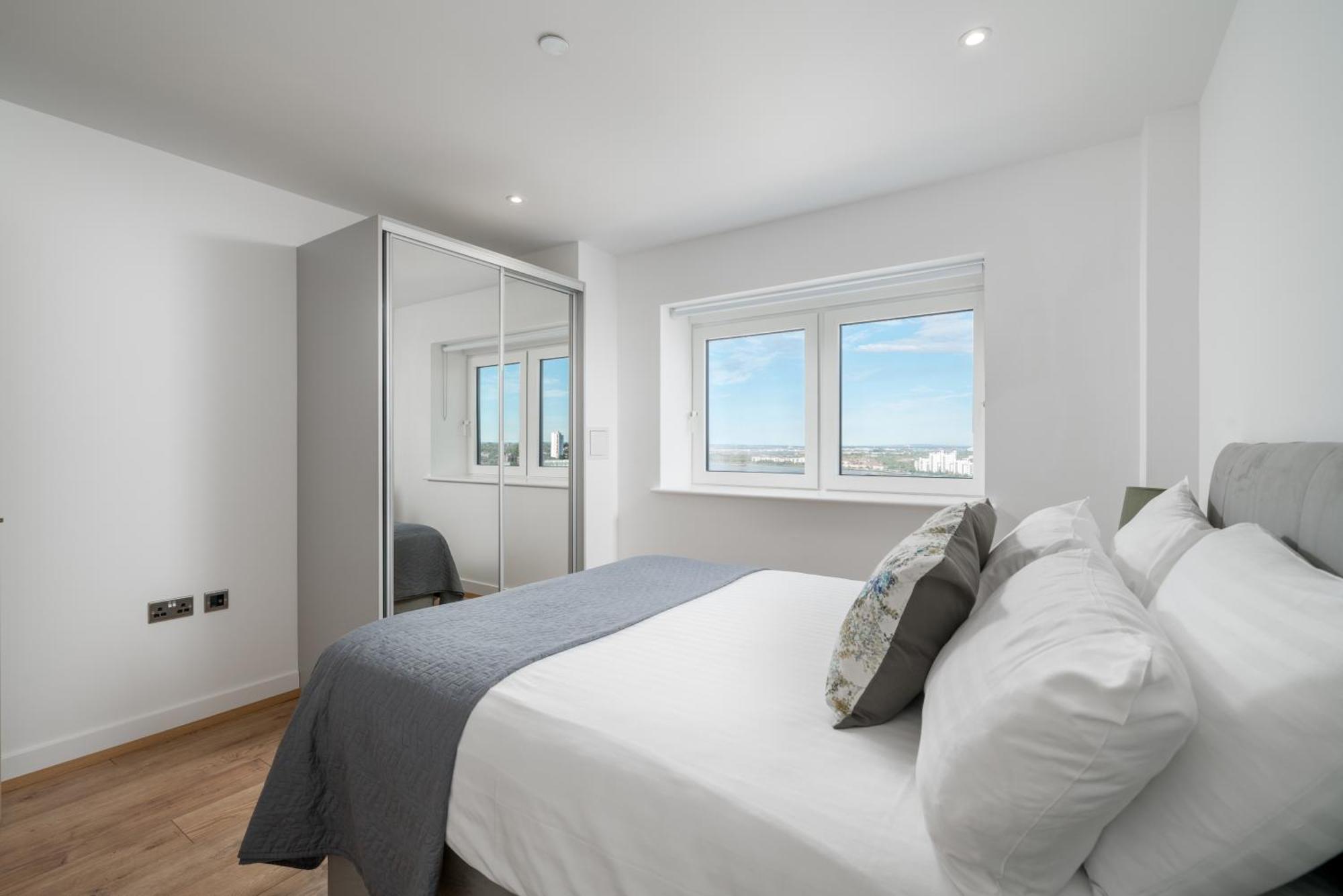 Skyvillion - London River Thames Top Floor Apartments By Woolwich Ferry, Mins To London Excel, O2 Arena , London City Airport With Parking Exterior foto